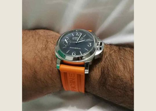 Panerai orange outlet rubber strap